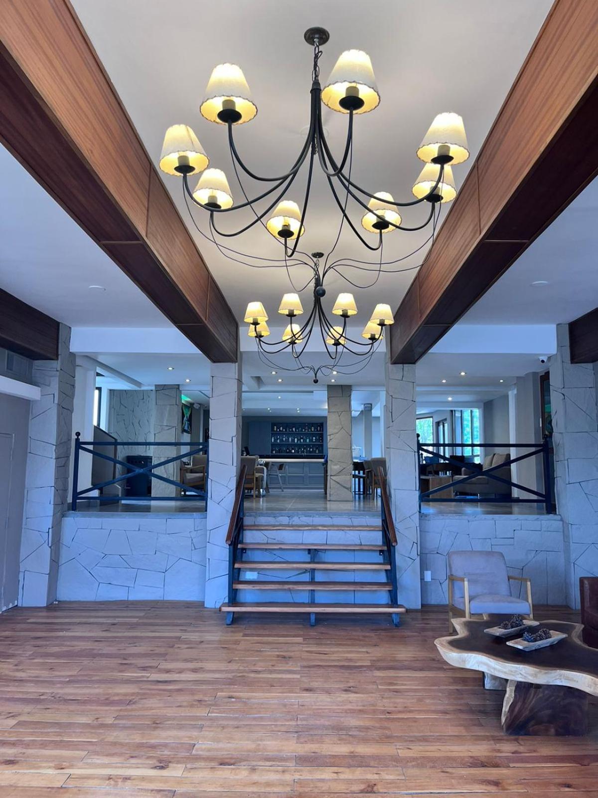 אל קלפטה Cerro Calafate Hotel מראה חיצוני תמונה